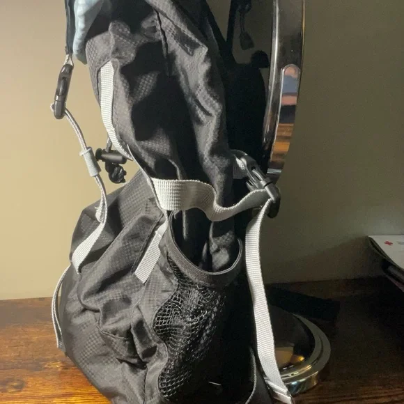 12 L Small Backpack/Daypack - Picture 7 of 7